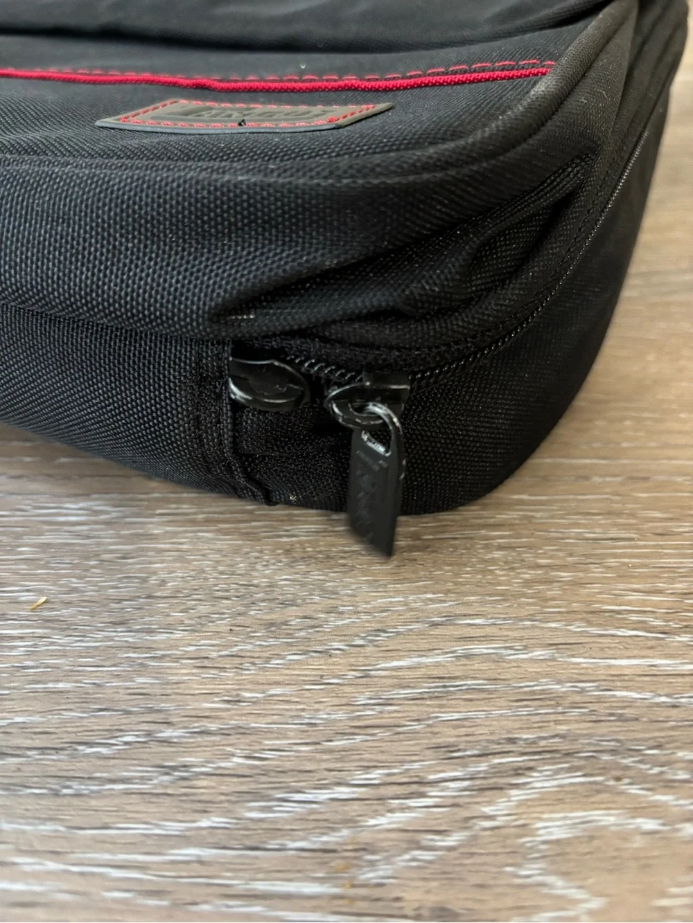 Targus Black Laptop Bag with Red Stitching
